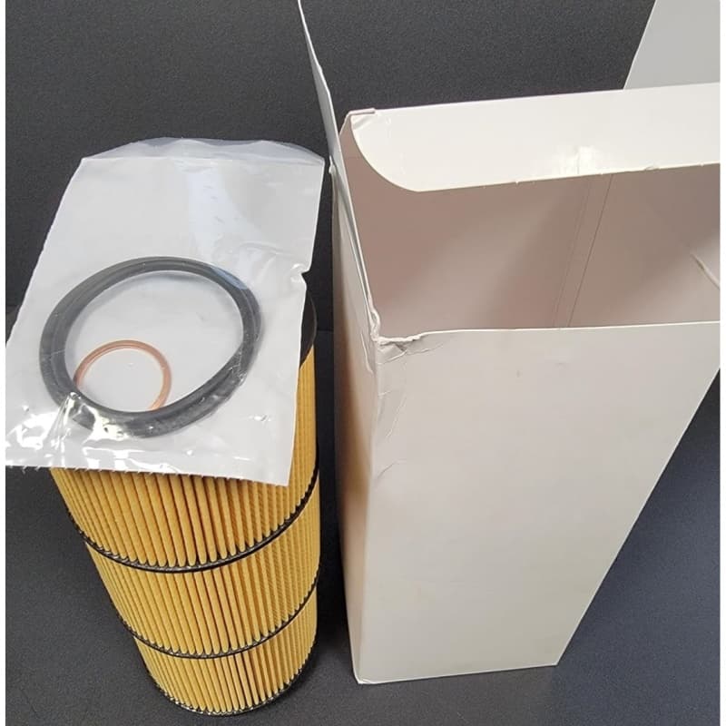 Fleetguard Oil Filter Element LF17810 2